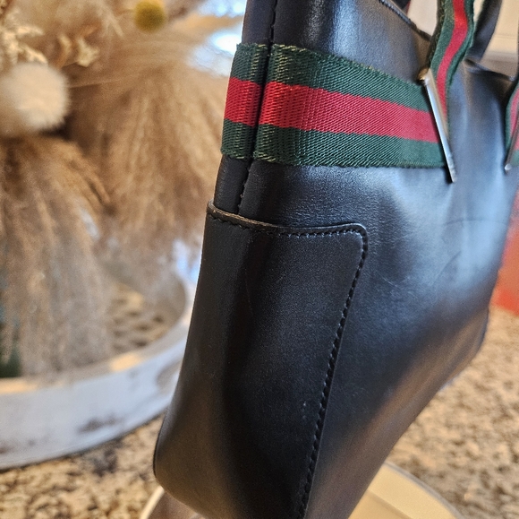 Authentic Mini Gucci Leather Handbag - Picture 10 of 17